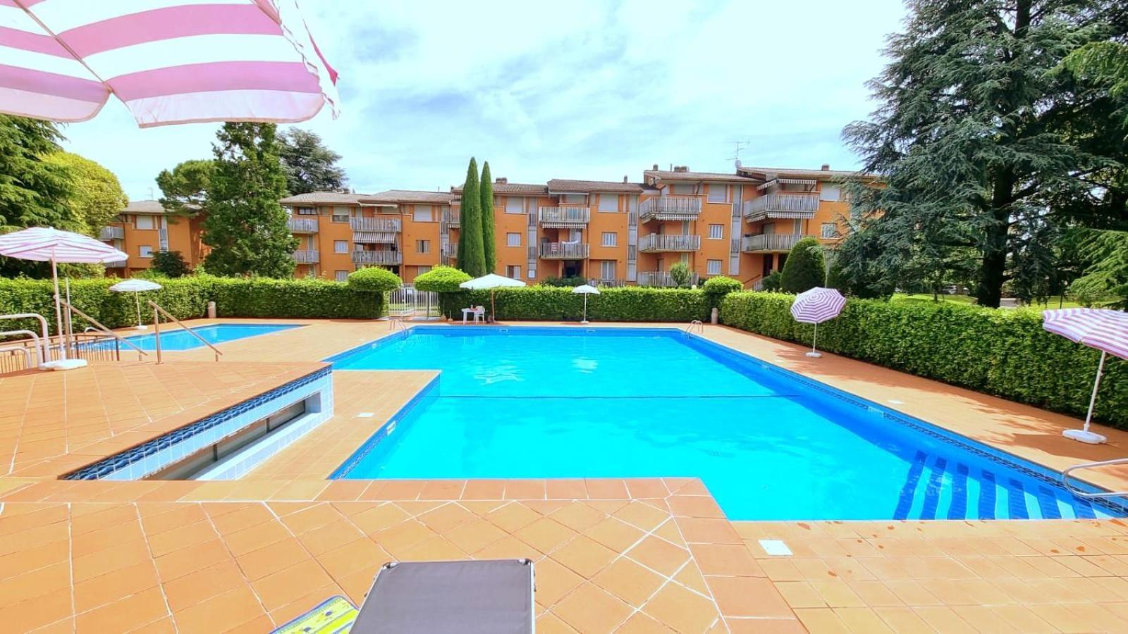 Appartamento Peschiera Peschiera del Garda Esterno foto