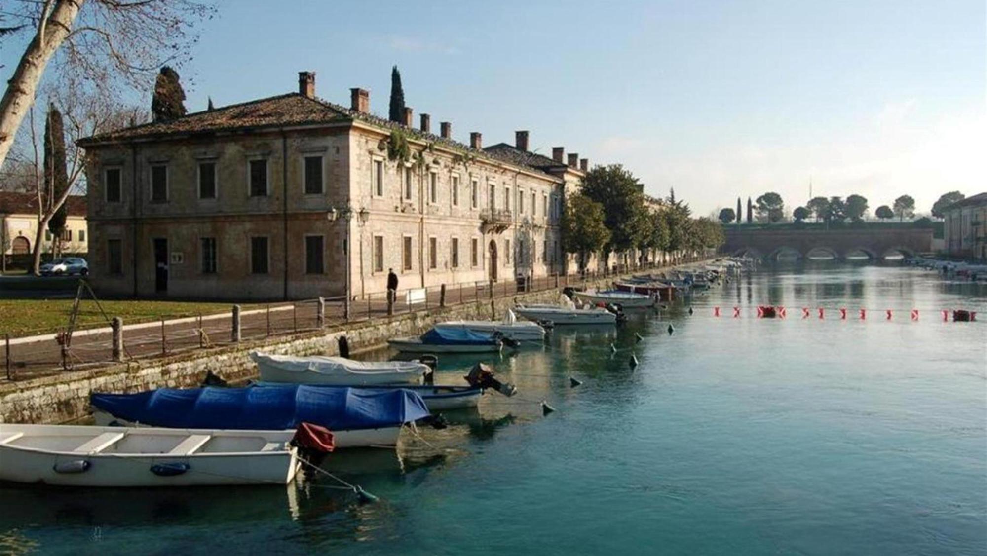 Appartamento Peschiera Peschiera del Garda Esterno foto