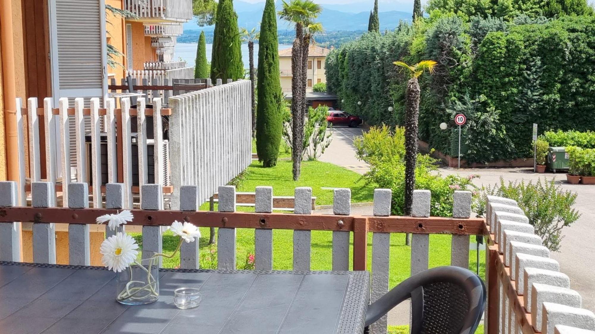 Appartamento Peschiera Peschiera del Garda Esterno foto